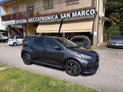 Toyota Yaris 1.5 Hybrid 5p. E-CVT Trend Grigio usata Mirano