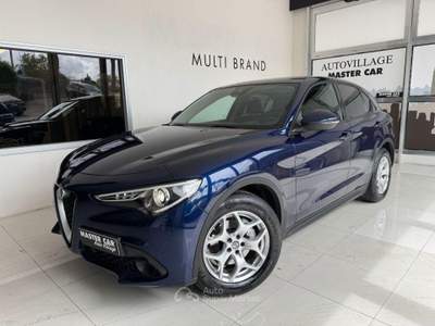 Alfa Romeo Stelvio 2.2 T.diesel 160CV AT8 RWD Bus. Blu/Azzurro usata Ripalimosani