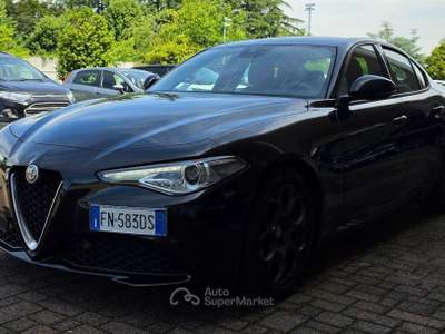 Alfa Romeo Giulia  2.2 Turbodiesel 150 CV AT8 Super Nero usata Venafro