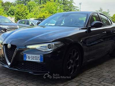 Alfa Romeo Giulia  2.2 Turbodiesel 150 CV AT8 Super Nero usata Venafro