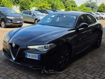 Alfa Romeo Giulia  2.2 Turbodiesel 150 CV AT8 Super Nero usata Venafro