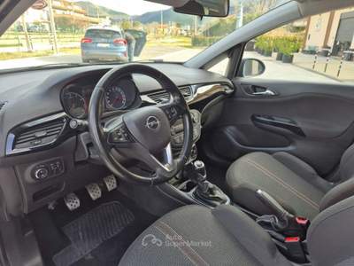 Opel Corsa  1.4 5p. b-Color usata Venafro