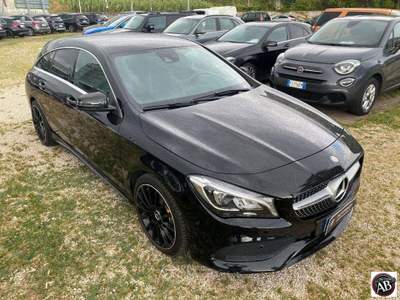 Mercedes-Benz CLA CLA 220 d Aut. Shooting Brake Sport Nero usata Latina