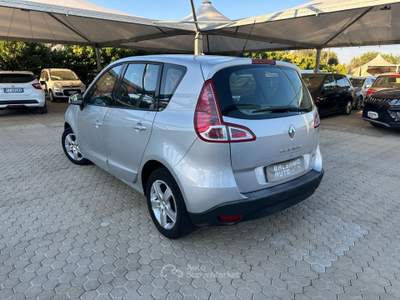 Renault Scénic Scénic 1.5 dCi 110 CV Confort Argento usata San Michele Salentino