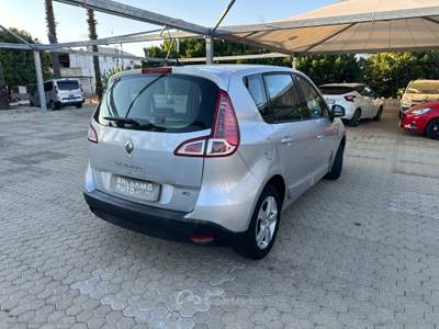 Renault Scénic Scénic 1.5 dCi 110 CV Confort Argento usata San Michele Salentino