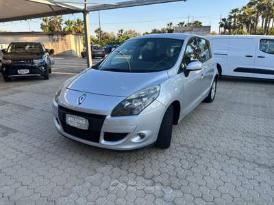 Renault Scénic Scénic 1.5 dCi 110 CV Confort Argento usata San Michele Salentino