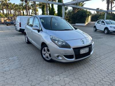 Renault Scénic Scénic 1.5 dCi 110 CV Confort Argento usata San Michele Salentino