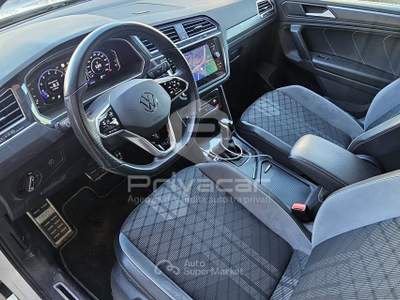 Volkswagen Tiguan VOLKSWAGEN Tiguan 1.5 TSI 150 CV DSG ACT R-Line Bianco usata Moncalieri