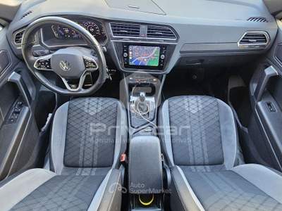 Volkswagen Tiguan VOLKSWAGEN Tiguan 1.5 TSI 150 CV DSG ACT R-Line Bianco usata Moncalieri