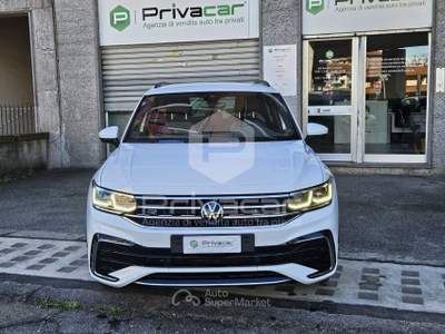 Volkswagen Tiguan VOLKSWAGEN Tiguan 1.5 TSI 150 CV DSG ACT R-Line Bianco usata Moncalieri