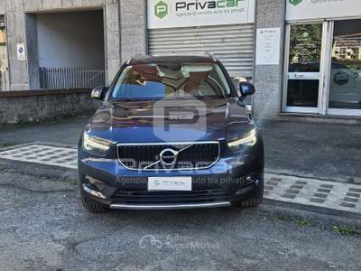 Volvo XC40 VOLVO XC40 D3 Geartronic Momentum Pro Blu/Azzurro usata Moncalieri
