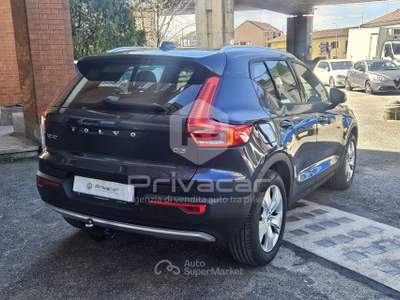 Volvo XC40 VOLVO XC40 D3 Geartronic Momentum Pro Blu/Azzurro usata Moncalieri