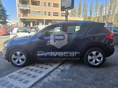 Volvo XC40 VOLVO XC40 D3 Geartronic Momentum Pro Blu/Azzurro usata Moncalieri