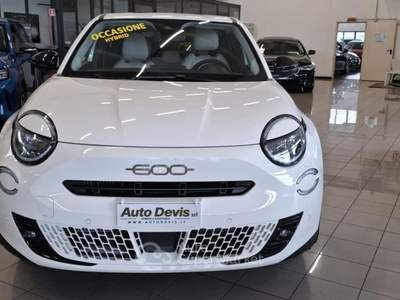 Fiat 600 Hybrid 100 CV DCT MHEV La Prima Bianco usata Piazzola sul Brenta