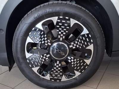 Fiat 600 Hybrid 100 CV DCT MHEV La Prima Bianco usata Piazzola sul Brenta