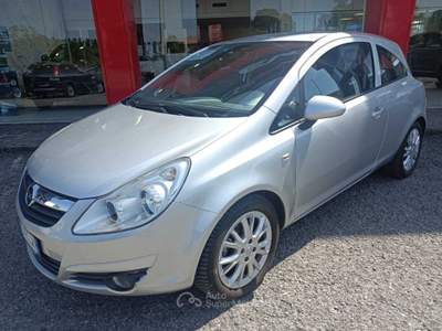 Opel Corsa Ideale per neo,patentati Argento usata Pantigliate