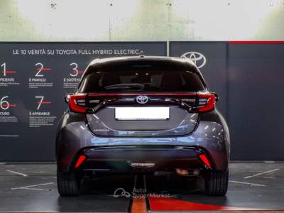 Toyota Yaris 2020 1.5h 116 cv Lounge e-cvt Grigio usata Saint-Christophe