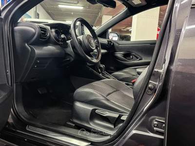 Toyota Yaris 2020 1.5h 116 cv Lounge e-cvt Grigio usata Saint-Christophe