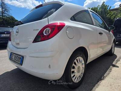 Opel Corsa 1.2 80CV 3 porte GPL-TECH Club Bianco usata Città di Castello
