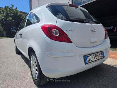 Opel Corsa 1.2 80CV 3 porte GPL-TECH Club Bianco usata Città di Castello