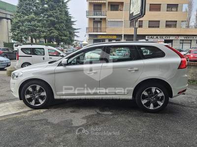 Volvo XC60 VOLVO XC60 D3 Momentum Bianco usata Moncalieri