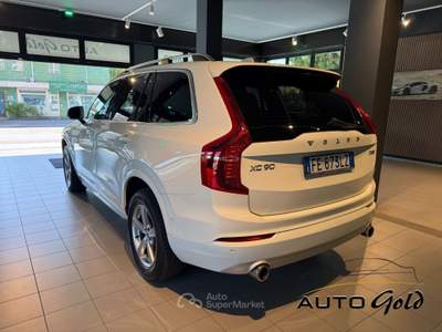 Volvo XC90 2.0 d5 Business Plus awd 235cv geartronic Bianco usata Padova