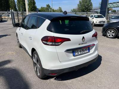 Renault Scénic Monovolume per famiglia Bianco usata Pantigliate