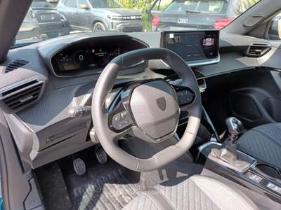 Peugeot 2008 1200 PURETECH ALLURE 100CV NAV CARPLAY CAM PAN"17  Blu/Azzurro usata Vetralla