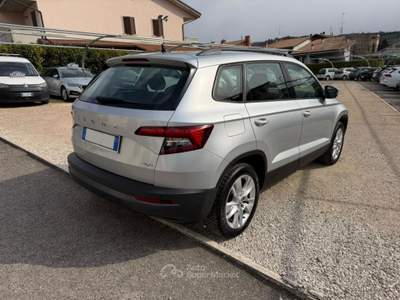 Skoda Karoq 2.0 TDI SCR 4x4 DSG Executive Argento usata SAN PIETRO IN CARIANO