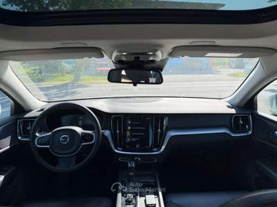 Volvo V60 Cross Country D4 AWD Geartronic Business Plus Tetto Bianco usata Rivignano Teor