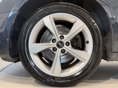 Audi A4 Avant 30TDI 136 CV Stronic Business Advanced Grigio usata San Biagio di Callalta