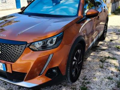 Peugeot 2008 Unico proprietario, no fumatore usata ANDRIA