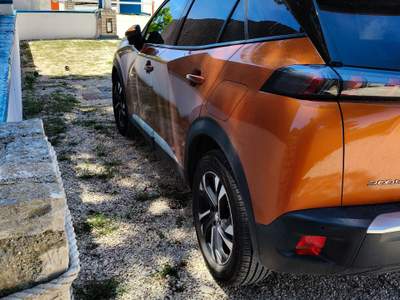 Peugeot 2008 Unico proprietario, no fumatore usata ANDRIA
