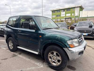 Mitsubishi Pajero 3p 3.2 tdi 16v di-d GANCIO TRAINO Verde usata Lallio