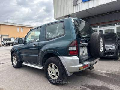 Mitsubishi Pajero 3p 3.2 tdi 16v di-d GANCIO TRAINO Verde usata Lallio