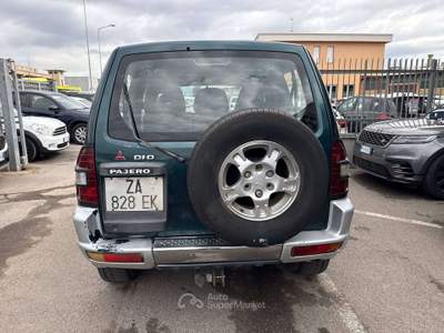 Mitsubishi Pajero 3p 3.2 tdi 16v di-d GANCIO TRAINO Verde usata Lallio