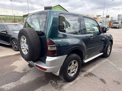 Mitsubishi Pajero 3p 3.2 tdi 16v di-d GANCIO TRAINO Verde usata Lallio