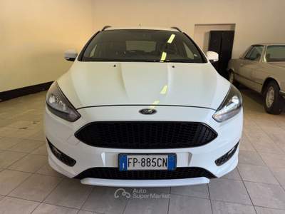 Ford Focus 2018 1.5 TDCi 120 CV Start&Stop SW ST Line Bianco usata Ravenna