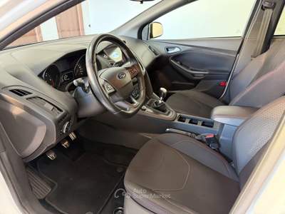 Ford Focus 2018 1.5 TDCi 120 CV Start&Stop SW ST Line Bianco usata Ravenna