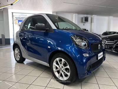 Smart ForTwo 70 1.0 Prime - Service Smart - Neopatentato Blu/Azzurro usata Monza