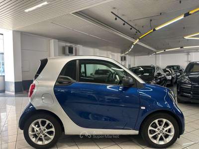 Smart ForTwo 70 1.0 Prime - Service Smart - Neopatentato Blu/Azzurro usata Monza