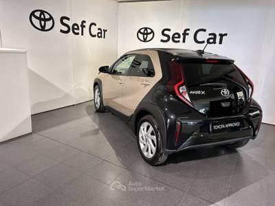 Toyota Aygo X 1.0 VVT-i 72 CV 5 porte Trend Air CABRIO Marrone usata Milano