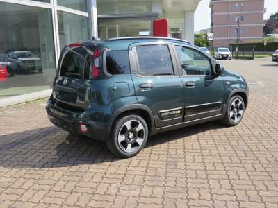 Fiat Pandina 1.0 FireFly 70cv S&S Hybrid Cross Verde usata Seregno