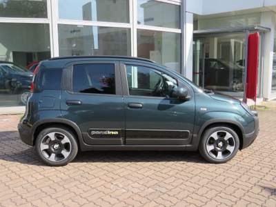 Fiat Pandina 1.0 FireFly 70cv S&S Hybrid Cross Verde usata Seregno