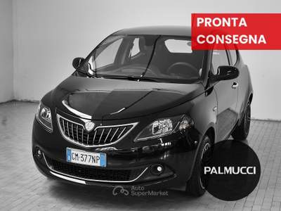 Lancia Ypsilon 1.0 FireFly 70cv Hybrid Gold Nero usata Prato