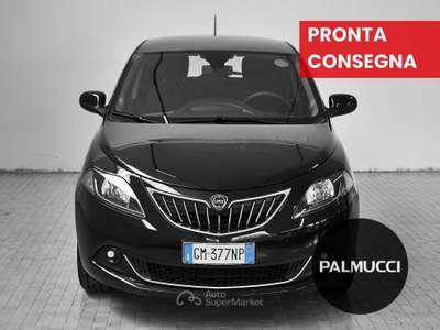 Lancia Ypsilon 1.0 FireFly 70cv Hybrid Gold Nero usata Prato