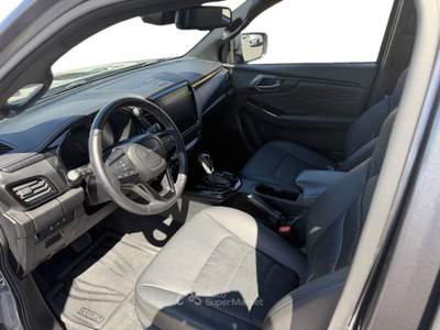 Isuzu D-Max 1.9 td crew N60F 4x4 auto NITRO SPORT IVA ESPOSTA Grigio usata Pistoia