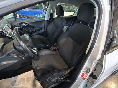 Peugeot 208 208 5p 1.2 puretech Allure 82cv usata Mazzano
