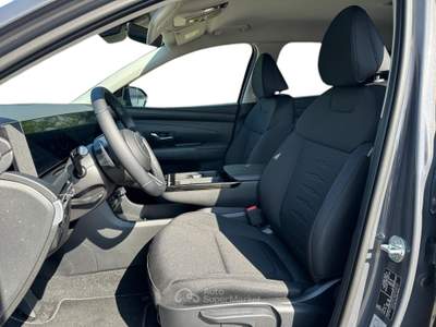 Hyundai Tucson 1.6 HEV 2wd 239cv Business Auto usata Pistoia
