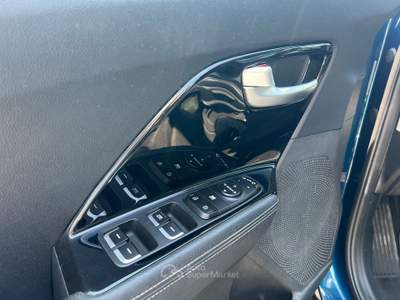 Kia Niro 1.6 HEV GDI Energy DCT Blu/Azzurro usata Palermo